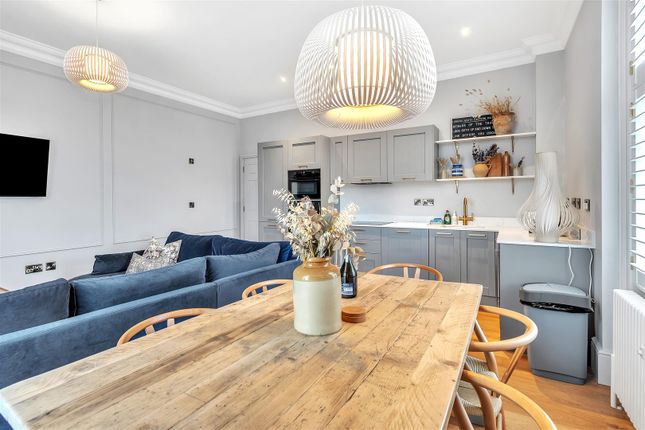 Flat for sale in Holgate Road, York