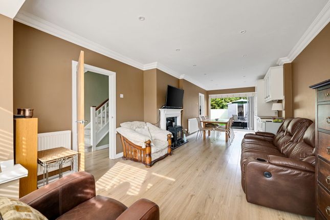 8 Whitegates Avenue, Sevenoaks photo 2