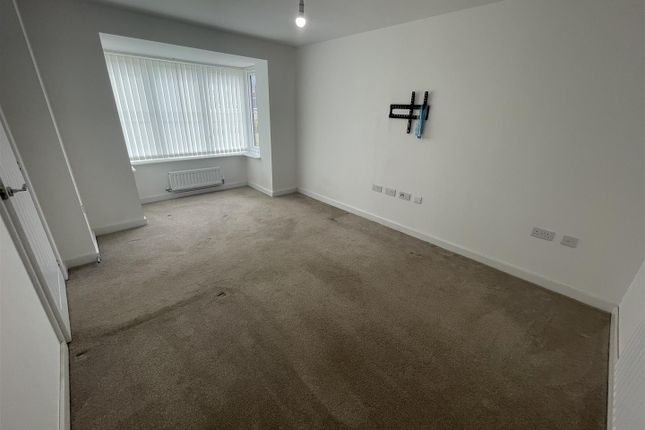 31, Aspen Drive, Chester-le-street photo 2