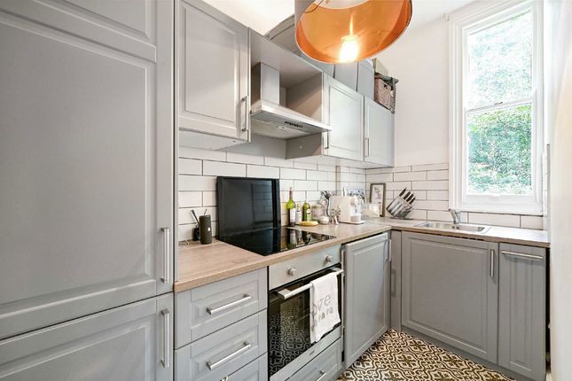 Flat 4, 60, Holland Road, London photo 3
