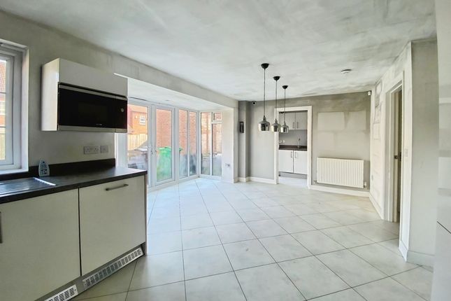 1, Alvina Gardens, Nottingham photo 2