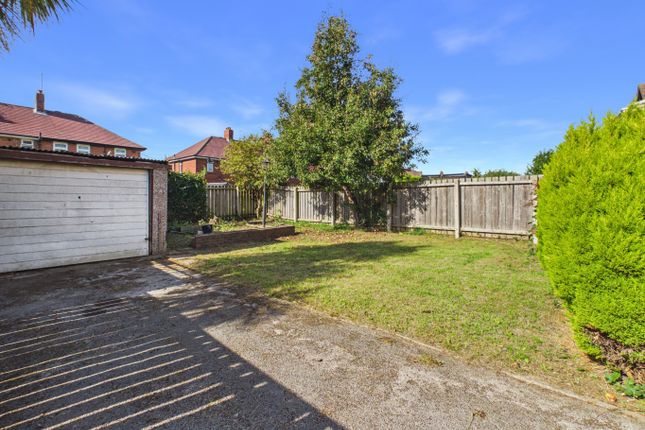 27 Willerby Road, Hull, East Riding of Yorkshire photo 4