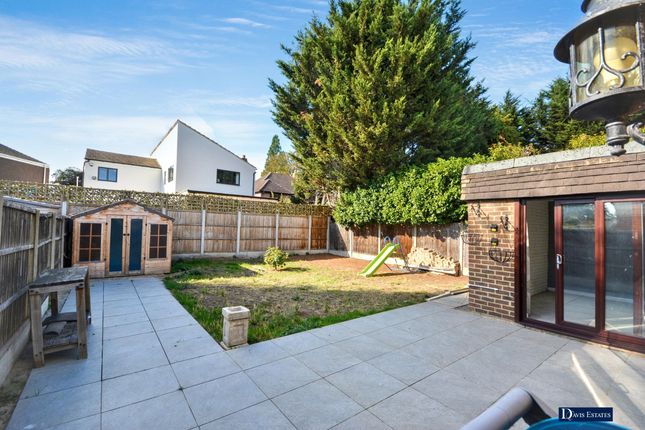 439 Brentwood Road, Romford photo 4
