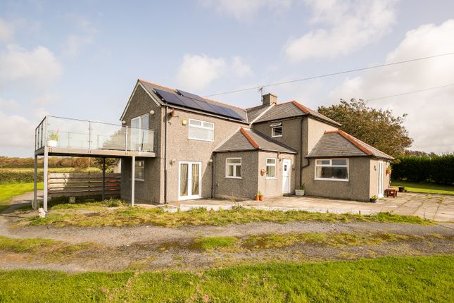 Farmhouse for sale in Valley, Holyhead