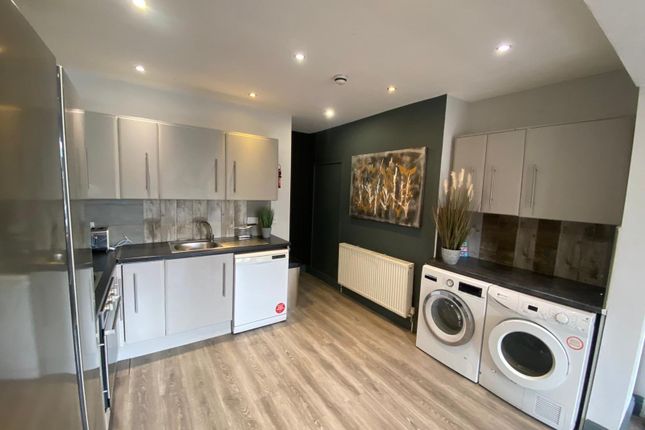 Ash Gardens, Leeds photo 5