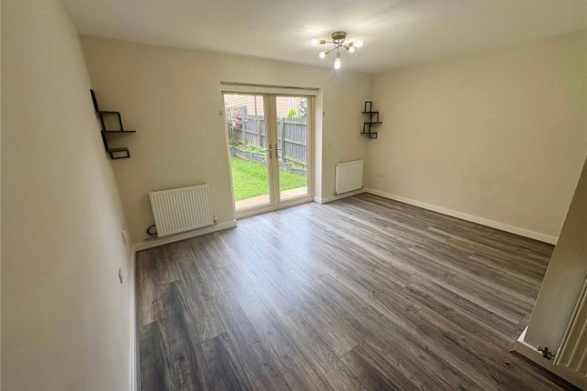33A,, Norfolk Avenue, West Yorkshire photo 3