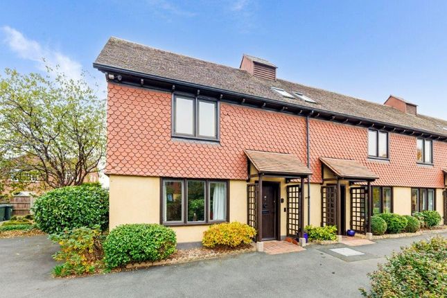 2 bed property for rent in Gardens Walk Berrow Court, Worcester WR8