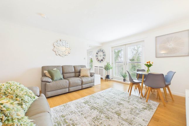 4 Milton, Station Road, Carluke photo 3