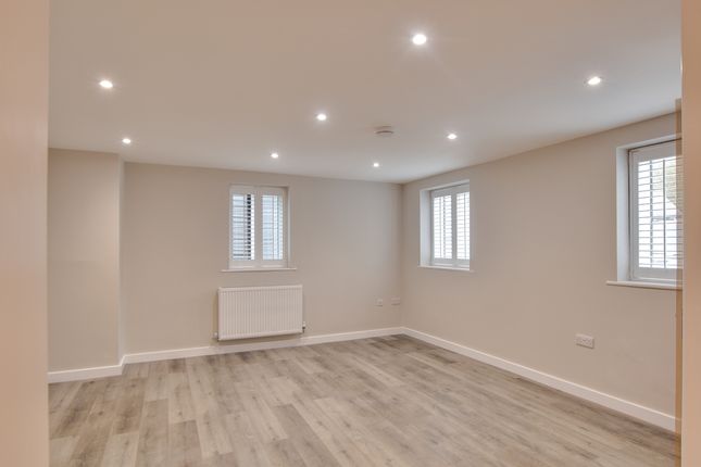 Flat to rent in Haslers Place, Haslers Lane, Dunmow