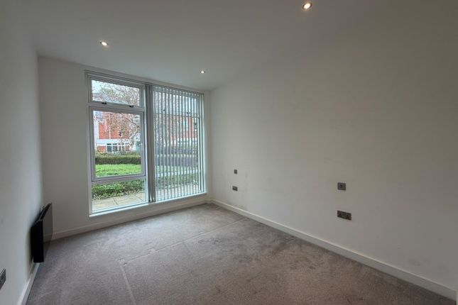 12 Missenden House Chalfont Park, Gerrards Cross photo 5
