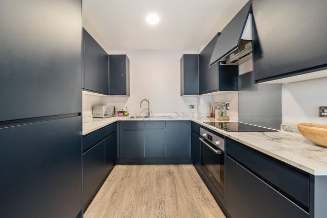 Flat Twenty Six, Minnow Apartments, London photo 4