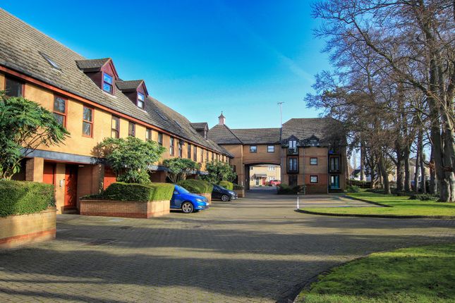 1, Pine Court, Cambridge photo 2