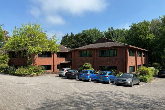 Thumbnail Office to let in First Floor Suite, North Wing, Link House, 44A High Street, Fareham