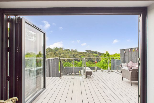 15 Fletcher Close, Torquay photo 2