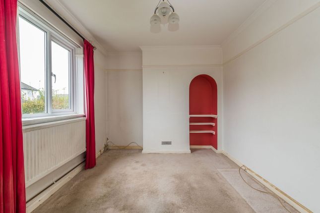 22, Bradfield Avenue, Ipswich photo 4