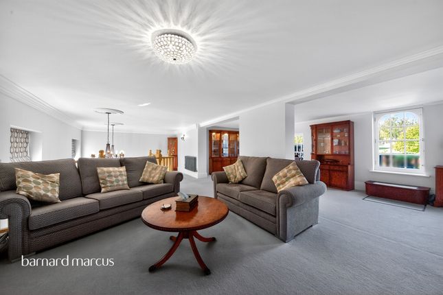 Flat 248, Princess Park Manor, Royal Drive, London photo 3
