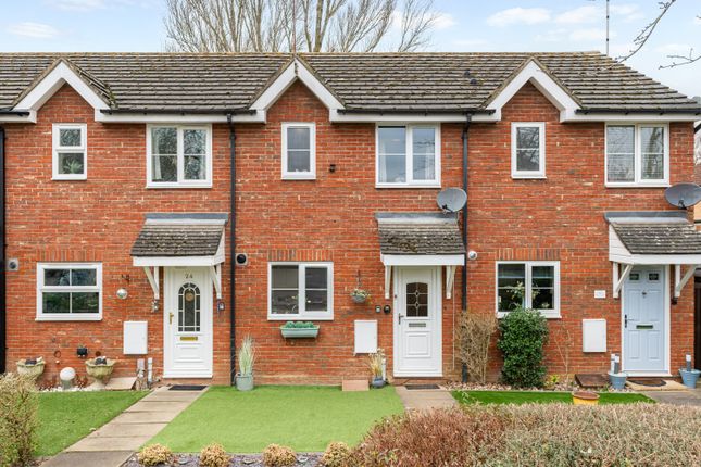 Thumbnail Terraced house for sale in Dunsters Mead, Welwyn Garden City, Hertfordshire