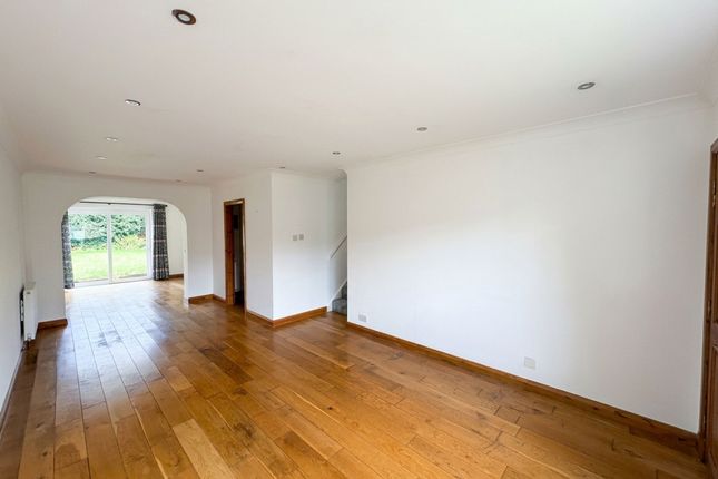 8 Glenorchy Close, Crewe photo 4