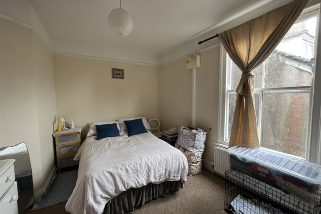 Flat 1, 12/13, Chapel Street, Penzance TR18, Penzance photo 5