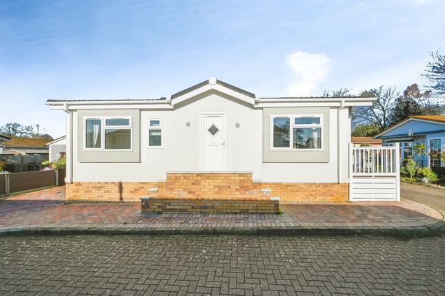 2-bed house on 51, Hardwick Bridge Residential Park, King's Lynn, £135,000