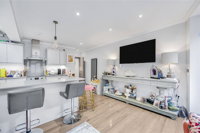 Flat for sale in Querrin Street, London