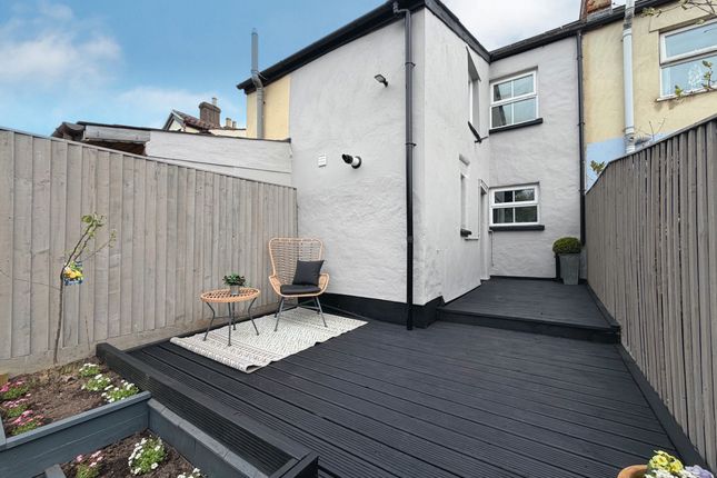 15 Queen Street, Lydney photo 2