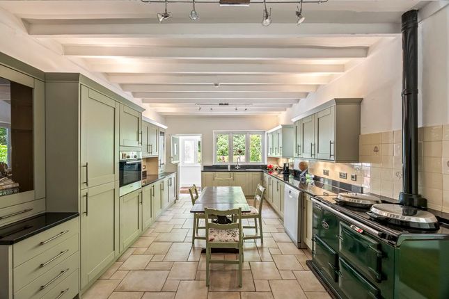 Camelot, Heather Way, East Grinstead photo 3