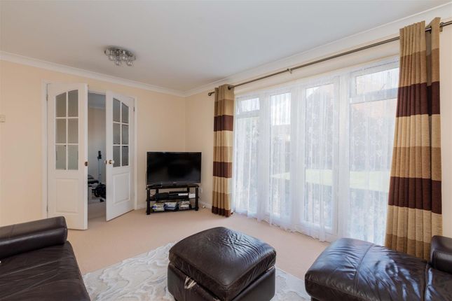 20, Earls Lane, Slough photo 4