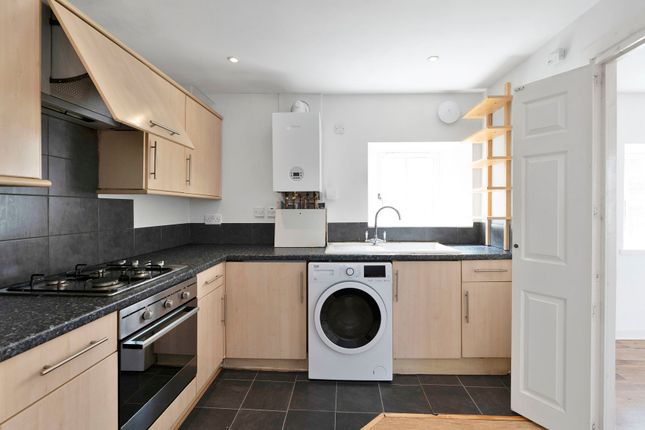 1E, The Shore, Colvin Street, Dunbar photo 4