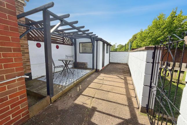 25, Cemetery Road, Newcastle-Under-Lyme photo 4