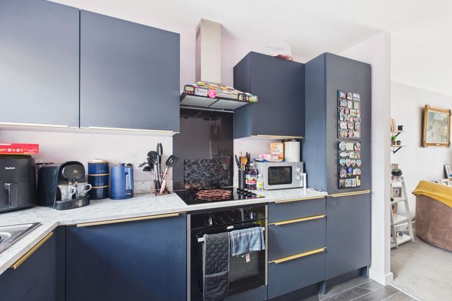 4 Grassfields Close, Scunthorpe photo 3