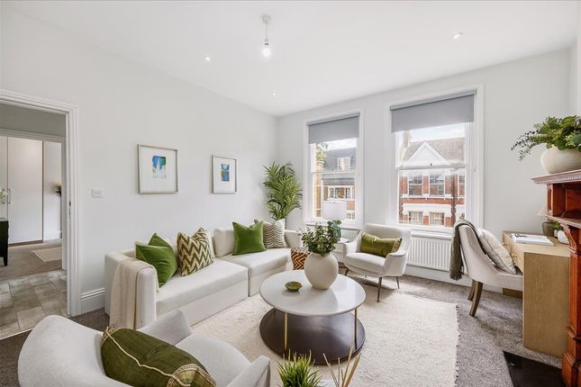 Flat for sale in Grafton Road, Acton