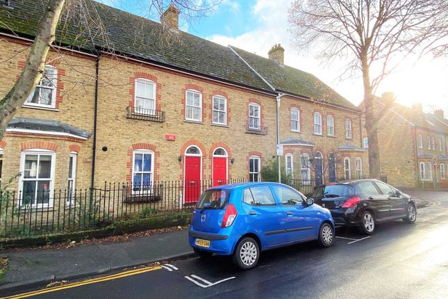 Thumbnail Town house to rent in Roper Road, Canterbury