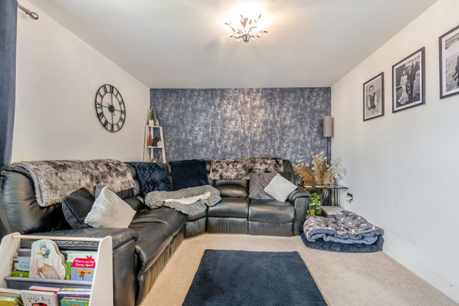 12, Sneyd Wood Road, Cinderford photo 4