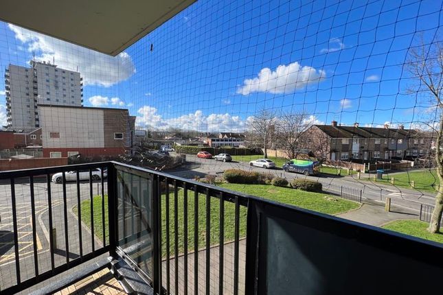 Thumbnail Flat for sale in Glyn Garth, Blacon, Chester