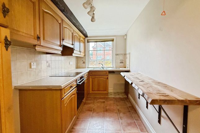 1, William House Court, Westbury photo 4