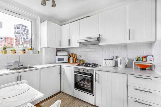 Flat for sale in Maysoule Road, London