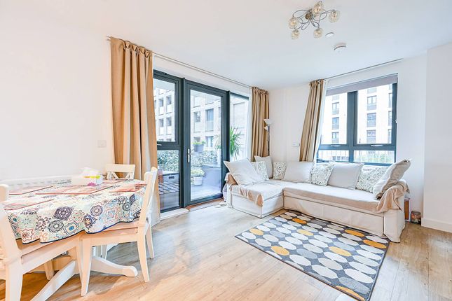 2-bed flat on Lakeside Drive, Park Royal, £445,000