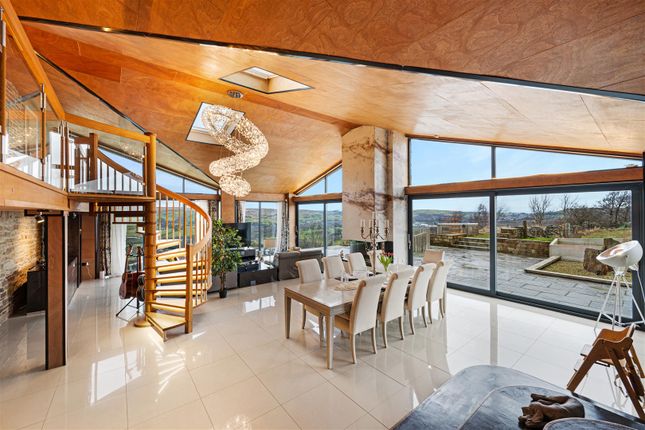 Open Plan Living And Dining Area