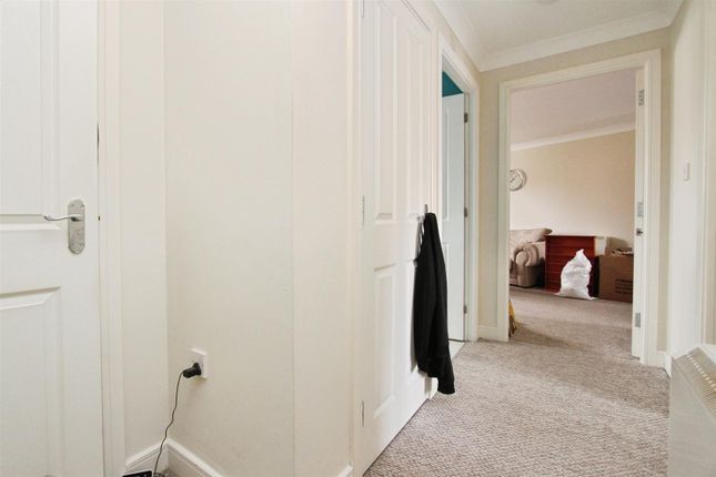 75, Emerald Crescent, Sittingbourne photo 5