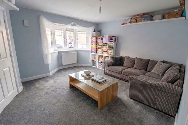 47 Garden Village, Chester photo 3