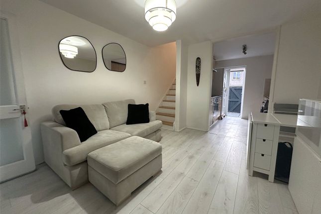29, Copthorne Mews, Greater London photo 2
