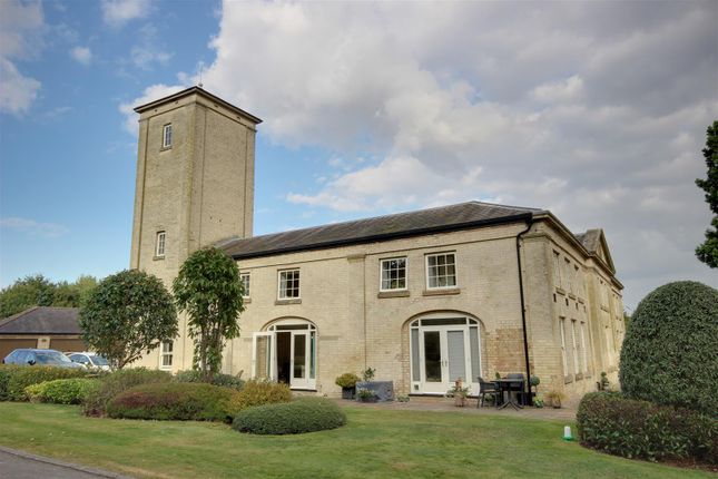 3-bed house on Apartment 1,, The Stables, Cottingham, £325,000