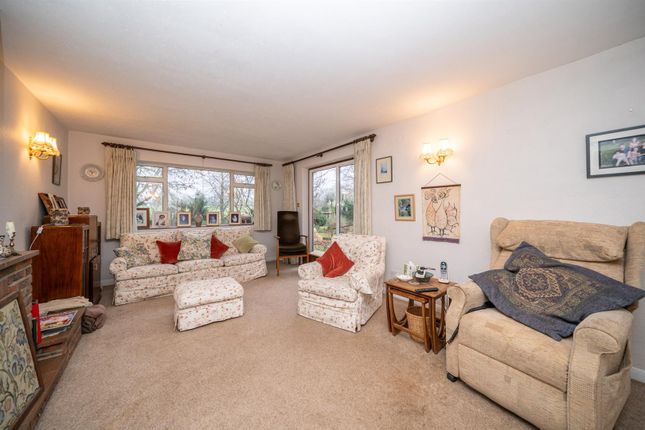 Square Two, Harthall Lane, Hemel Hempstead photo 4