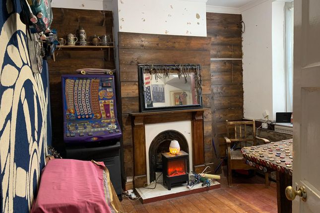 Portia Terrace, Swansea photo 5