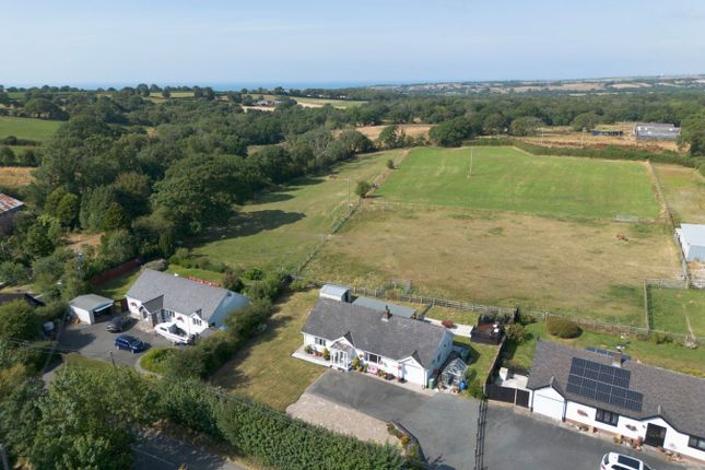 Dyffryn, Llanarth, Ceredigion photo 4