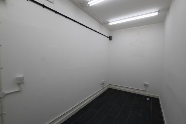 Studio other on Unit 3 Between 40-42a, Station Road, Hayes, £7,800