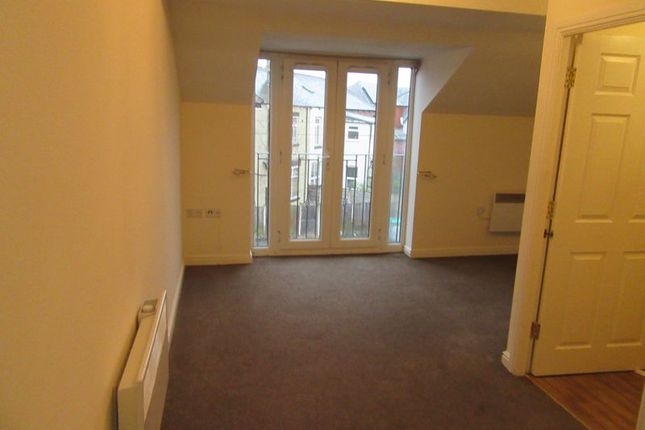 16 Ainsworth Court, Stanley Road, Manchester photo 4