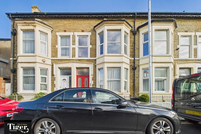 Cam02176G0-Pr0742-Still006