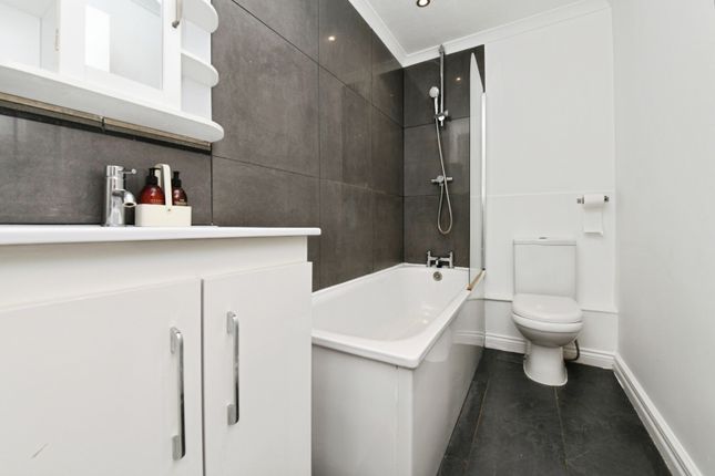 38, Covenbrook, Essex photo 4